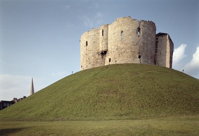 Vista esterna della Torre di Clifford, York, North Yorkshire da Unbekannt Unbekannt