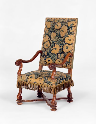 Divano coperto di ricamo di George II, c.1745. Schienale serpentino, braccioli curvi coperti di ricamo con gambe a cabriole intagliate. da Unbekannt Unbekannt