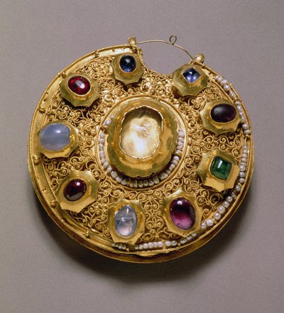Medaglione Kolt, oro con perle e gioielli, decorazione a smalto cloisonné, filigrana e granulazione, Ryazan, XII secolo da Unbekannt Unbekannt