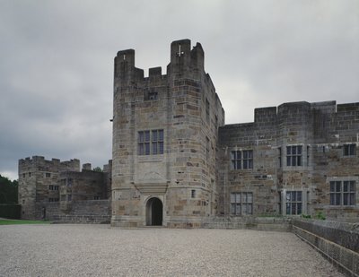 Ingresso principale del Castello Drogo, progettato da Sir Edwin Lutyens (1869-1944) 1910-30 da Unbekannt Unbekannt