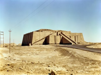 Facciata nord-orientale della ziggurat, c.2100 a.C. da Unbekannt Unbekannt