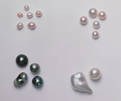 Selezione di perle coltivate di diverse forme da Unbekannt Unbekannt