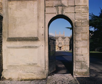 Veduta della Facciata Sud attraverso il portale, Corsham Court, Wiltshire da Unbekannt Unbekannt
