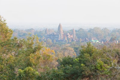 Angkor Wat visto dal tempio collinare di Phnom Bakheng, Siem Reap, Cambogia da Unbekannter Künstler