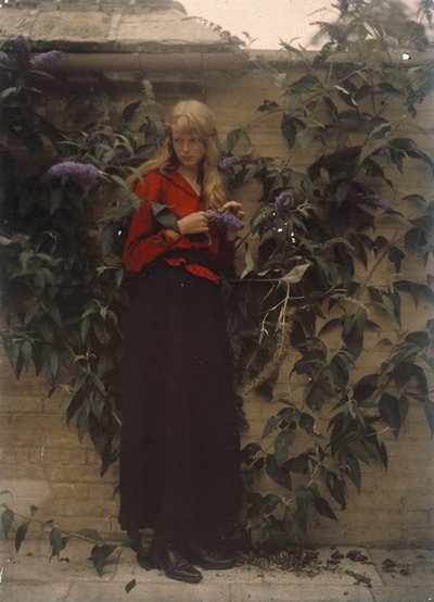 Cristina con Buddlia viola da Unbekannter Künstler
