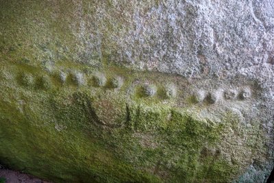 Corridoio coperto di Kerguntuil, interno del dolmen, dettaglio da Unbekannt