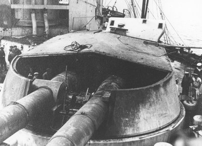 Danno alla torretta Q, HMS Lion, Jutland da Unbekannt
