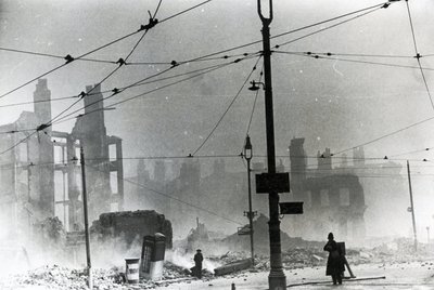 Piazza Derby a Liverpool dopo un raid di bombardamento tedesco da Unbekannt