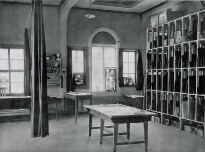 Studio di pittura su vetro, dai laboratori del Bauhaus, Weimar da Unbekannt