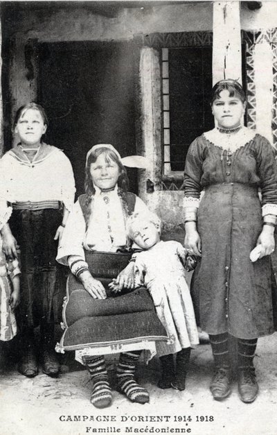 Macedonia: ritratto di una famiglia macedone da William M. Timlin