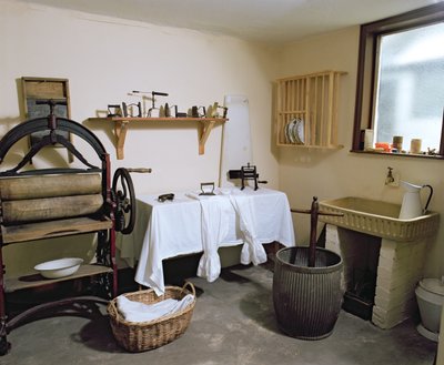 Interno di cucina tardo vittoriana con una stufa funzionante da Unbekannt
