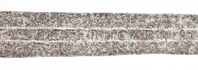 Spada a due mani tardo medievale, con lama vichinga precedente e recante le armi della famiglia De Bohun, Conti di Hereford ed Essex, XI - XIV secolo da Unbekannt