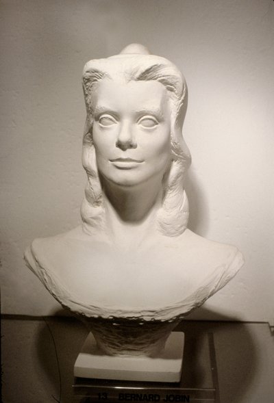Marianne come Catherine Deneuve da Unknown