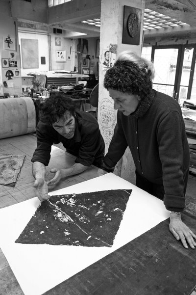 Analisi di una stampa. Laboratorio di incisione Pasnic a Parigi nel 2009. da Unbekannt