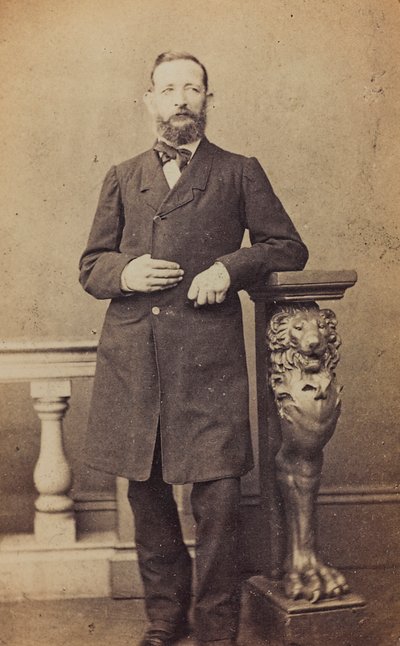 Ritratto di Auguste Foucart, direttore della scuola insieme a suo fratello Henri Olympe da Unbekannter Künstler