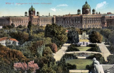 Giardini pubblici con entrambi i musei Hof, Vienna, fine XIX/XX secolo (cartolina) da Unbekannter Künstler