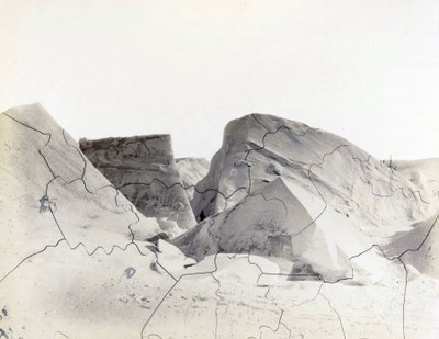 Floe-Bergs recentemente formati, che mostrano la vecchia linea di galleggiamento, durante la spedizione artica del capitano George Nares da Unbekannter Künstler