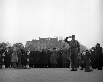 Seconda Guerra Mondiale: Parigi, 11 novembre 1944: Durante la celebrazione dell