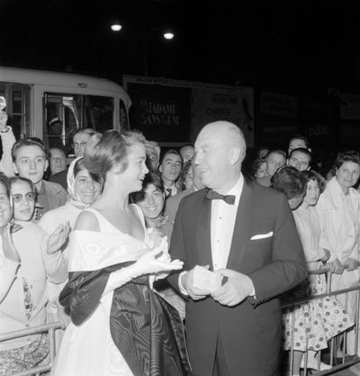Il regista Otto Preminger con l