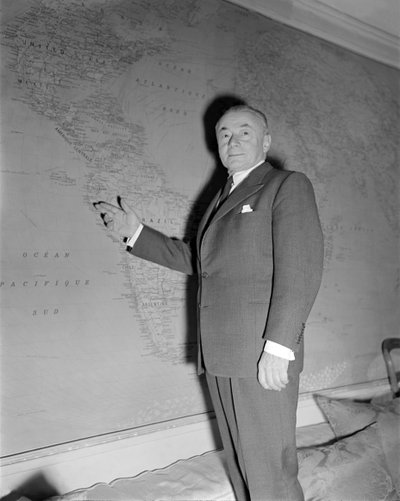 Il politico Paul Renaud a Parigi - 1949 da Unbekannt