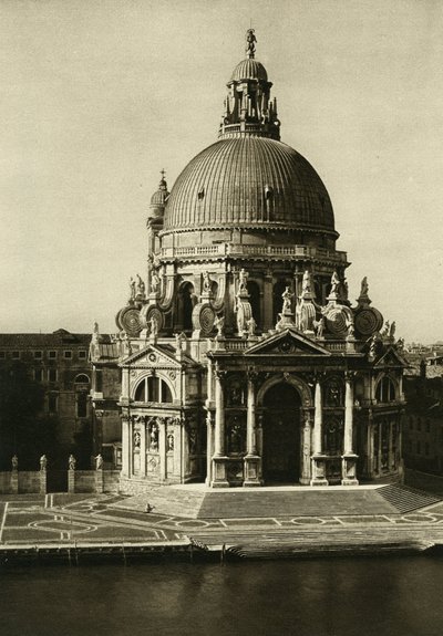 La Basilica di Santa Maria della Salute alla fine del Canal Grande. Fotografia di Wilhelm Bode da Unbekannt