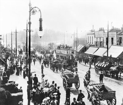 Regno Unito: Una scena movimentata su Uxbridge Road. Shepherds Bush, Londra da Unbekannt