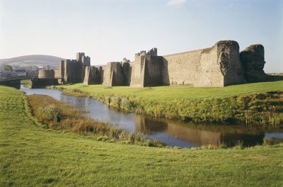 Veduta del Castello di Caerphilly, Glamorgan, Galles, costruito 1268-77 da Unbekannt