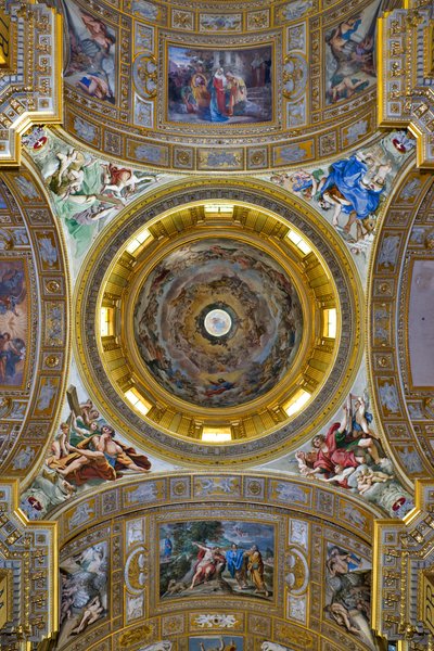Vista del transetto, soffitto con i pennacchi e la cupola, Sant