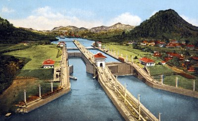 la chiusa di Pedro Miguel nel Canale di Panama, cartolina c1920 da Unbekannter Künstler
