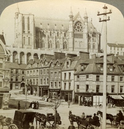 Cattedrale e Strada Principale, Queenstown, Irlanda, fine XIX secolo da Underwood and Underwood
