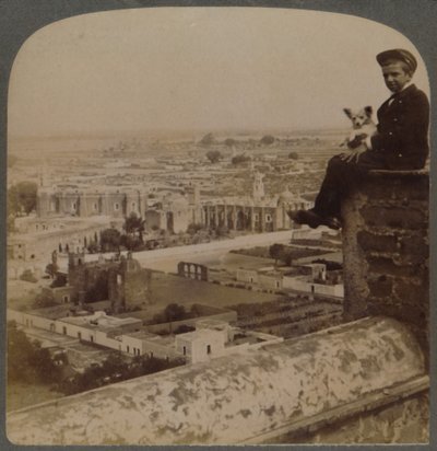 Dal Duomo di San Francisco, sulla più grande piramide azteca, guardando oltre Cholula, Messico, 1901 da Underwood and Underwood