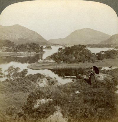Isole e Lago Superiore, Killarney, Irlanda da Underwood and Underwood