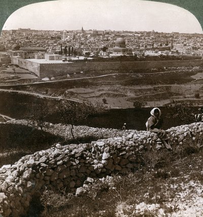 Gerusalemme, vista da sud-est, mostrando il sito del tempio, Palestina, 1900s da Underwood and Underwood