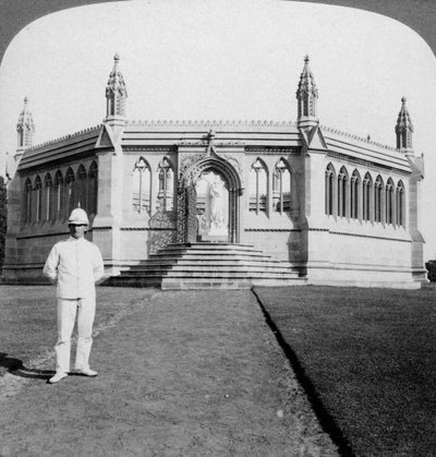 Memoriale per le donne e i bambini britannici uccisi durante la rivolta indiana, Cawnpore, India, 1903 da Underwood and Underwood