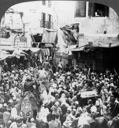 La parata del Sacro Tappeto con il Mahmal, Il Cairo, Egitto, 1905 da Underwood and Underwood