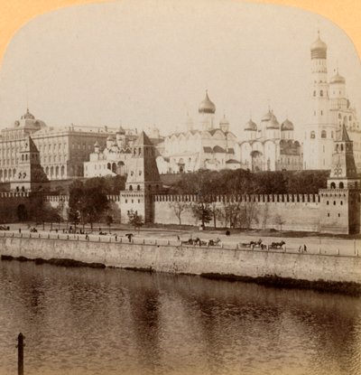 Il Cremlino, Mosca, Russia - Qui riposano i nostri antichi zar, 1898 da Underwood and Underwood