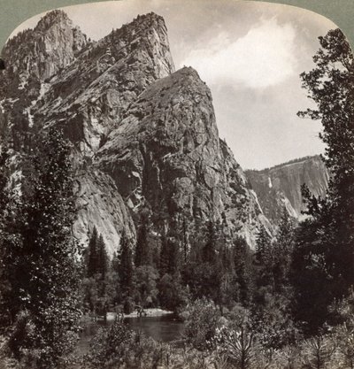 I tre fratelli, Yosemite Valley, California, USA, 1902 da Underwood and Underwood