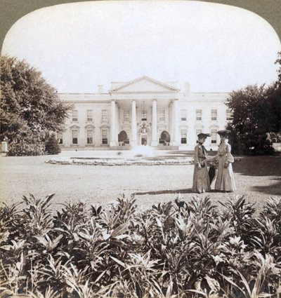 La Casa Bianca, la residenza storica del Capo della Nazione - fronte nord-Washington, D.C., 1908 da Underwood and Underwood