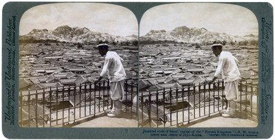 I tetti disordinati di Seoul, capitale del Regno Eremita di Corea, 1904 da Underwood and Underwood