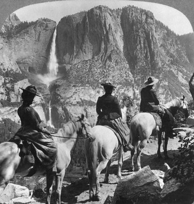 Cascate di Yosemite, dal sentiero di Glacier Point, Yosemite Valley, California, USA, 1901 da Underwood and Underwood