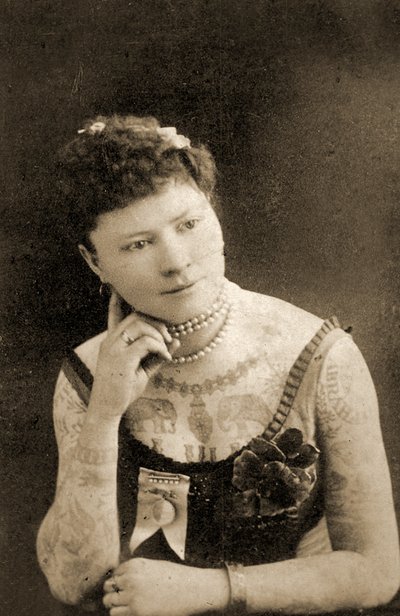 Ritratto di una donna tatuata, c.1905 da Unknown