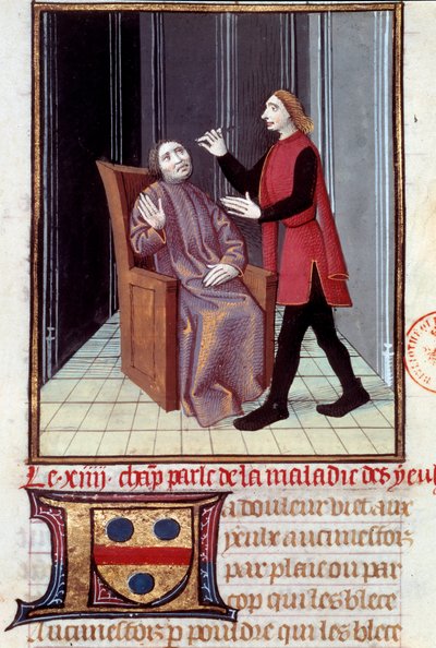 Un medico opera l