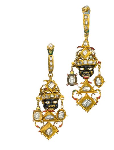 Un paio di pendenti revival rinascimentale, c.1870 (diamanti e smalto) da Unknown artist