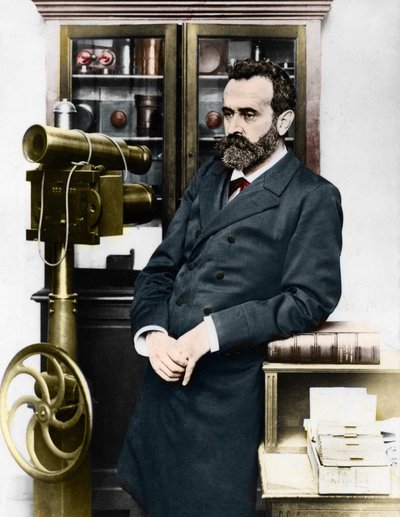 Alphonse Bertillon (1853-1914), criminologo francese che ha creato l