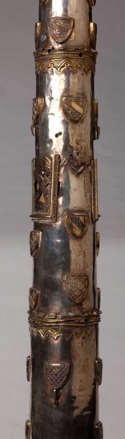 Candelabro (?), oreficeria (dettaglio) da Unknown artist
