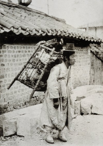 Mercante di polli, Corea, fine XIX secolo da Unknown artist