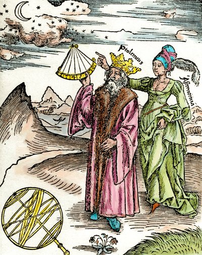 Astronomo greco Claudio Tolomeo con un sestante e astronomia. Incisione del 1503 da Unknown artist