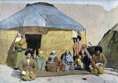 Gruppo di Tekes (nomadi russi) davanti alla loro yurta, fine XIX secolo da Unknown artist