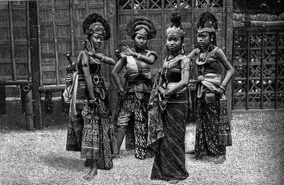 Zoo Umano: ballerini giavanesi nel kampong, all