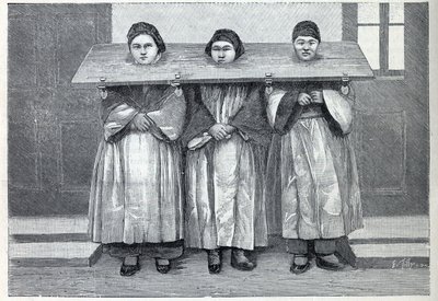 Caccia in Cina: il cangue, un apparato di tormento (una sorta di gogna) applicato alle madri infanticide. Incisione in "La Nature" da Unknown artist
